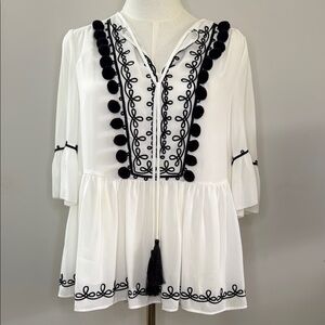 kate Spade Size XS Blouse with Elegant Detailing 3/4 Sleeves V-Neck Silky